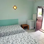 Appartamento Dino Apartma In Soba - Dino Studio&room Portorose