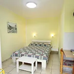 Appartamento Dino Apartma In Soba - Dino Studio&room Portorose