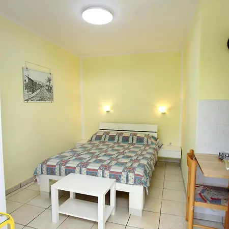 Daire Dino Apartma In Soba - Dino And Portorož