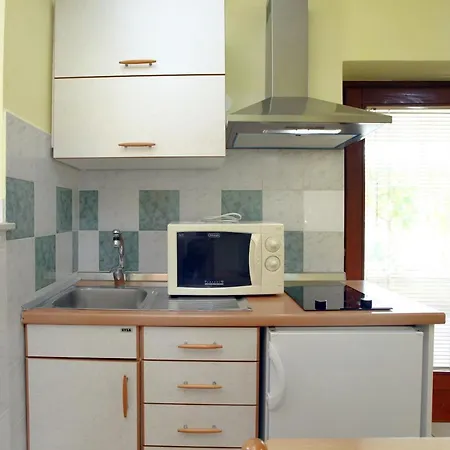 Dino Apartma In Soba - Dino And