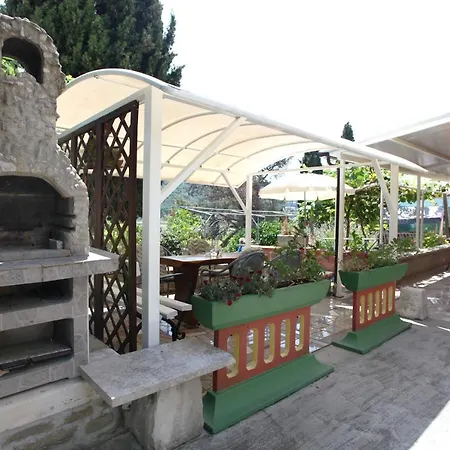 Dino Apartma In Soba - Dino And