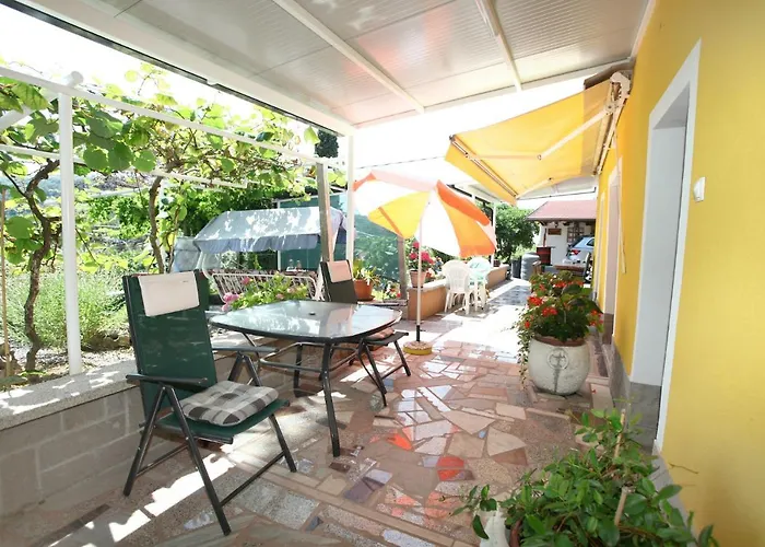 Dino Apartma In Soba - Dino And Appartement